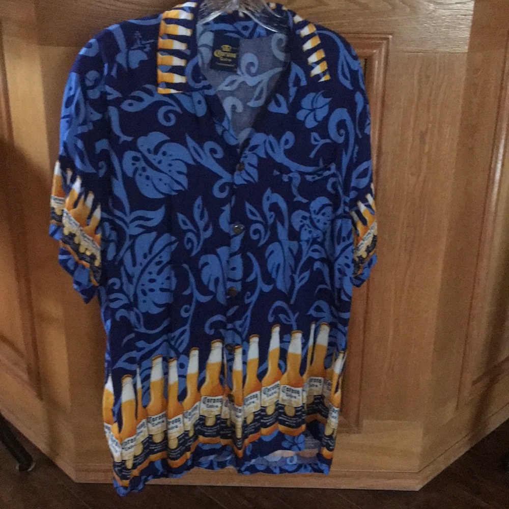 Corona Extra Short Sleeve Button Front Shirt size XL with Front Pocket